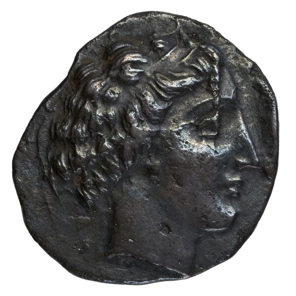 obverse Cumae Historia Numorum Italy 532