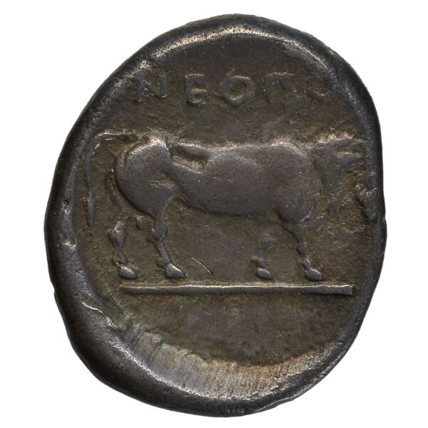 реверс Neapolis Historia Numorum Italy 552