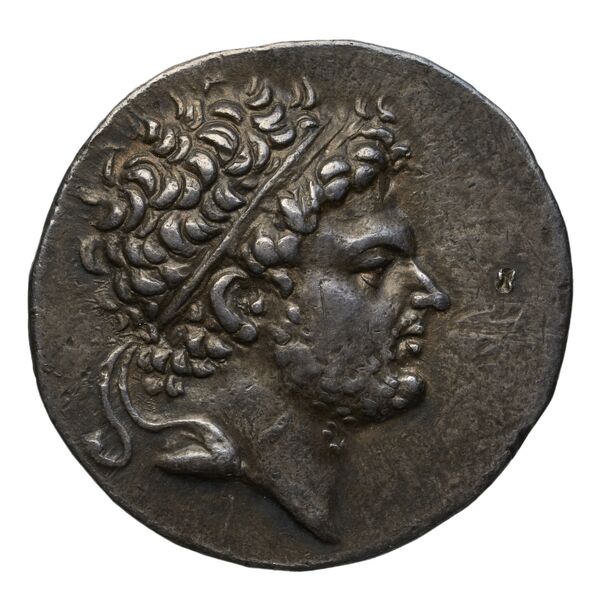 аверс Perseus Macedon AMNG III.2 4