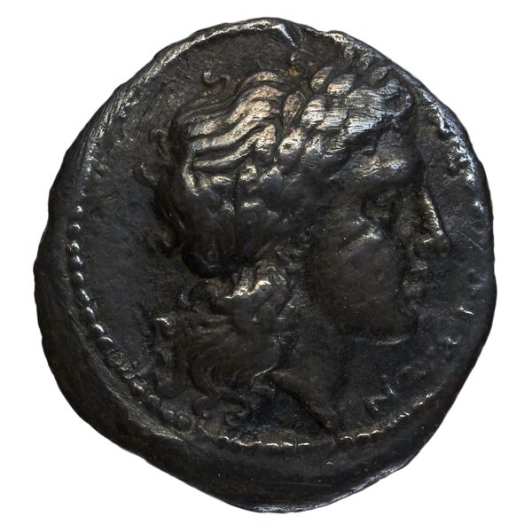аверс Neapolis Historia Numorum Italy 580