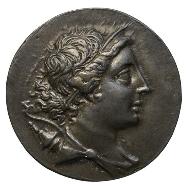 obverse Magnesia ad Maeandrum Jones 1979 Erasippos Aristeou
