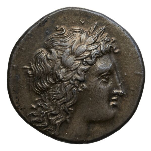 аверс Croton Historia Numorum Italy 2177
