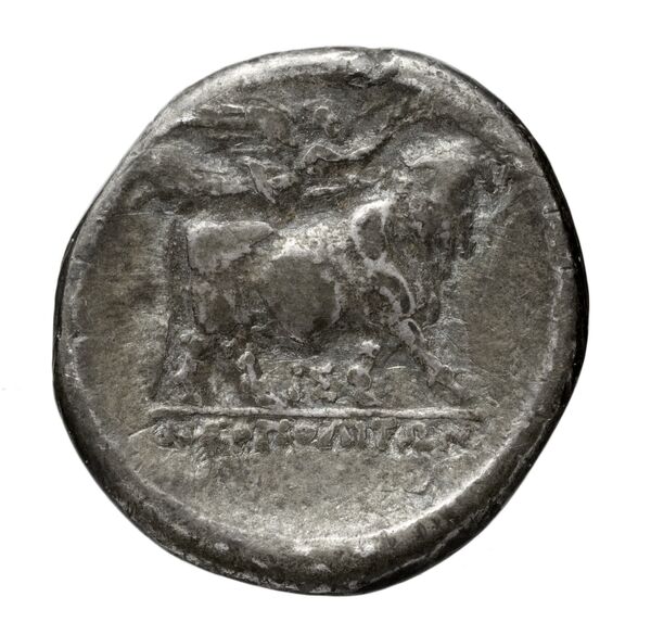 реверс Neapolis Historia Numorum Italy 587