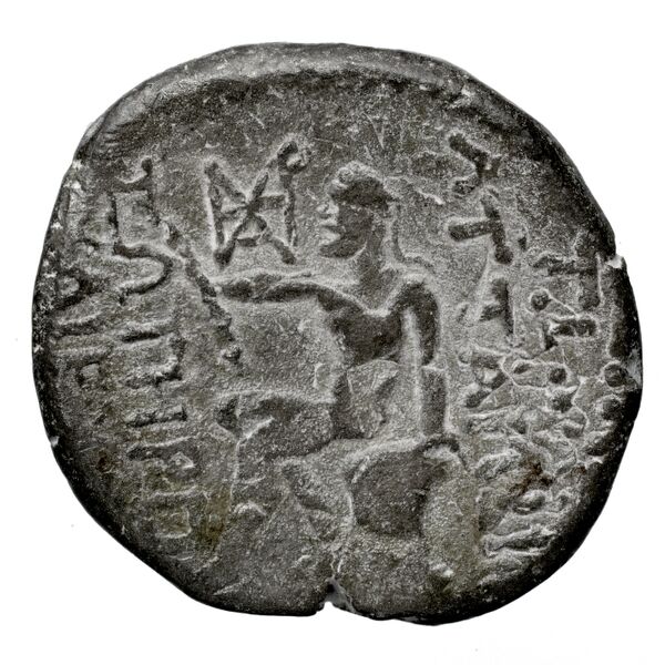 Attambelus II of Characene Charax Spasinou BMC Characene pl. 43, 4-6, реверс, BnF (IRIS)
