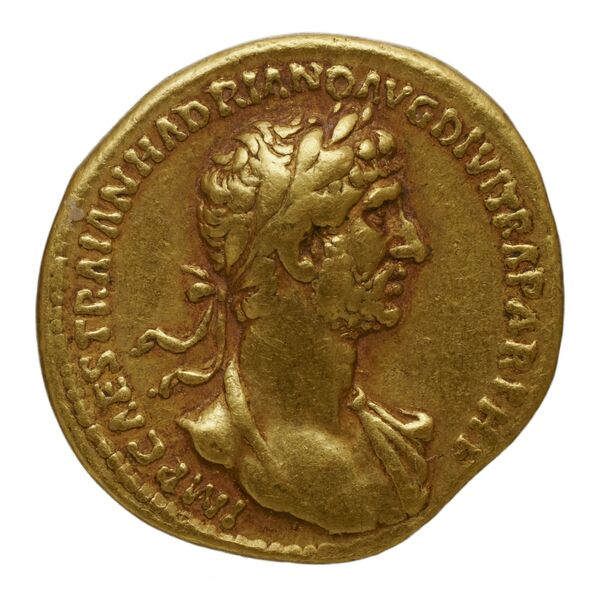 аверс RIC II Hadrian 15 (aureus)