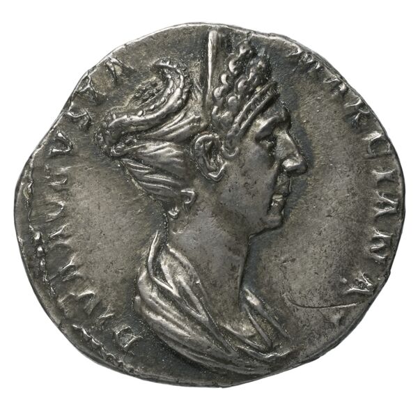 RIC II Trajan 743 (aureus), аверс, BnF (Bibliothèque nationale de France)