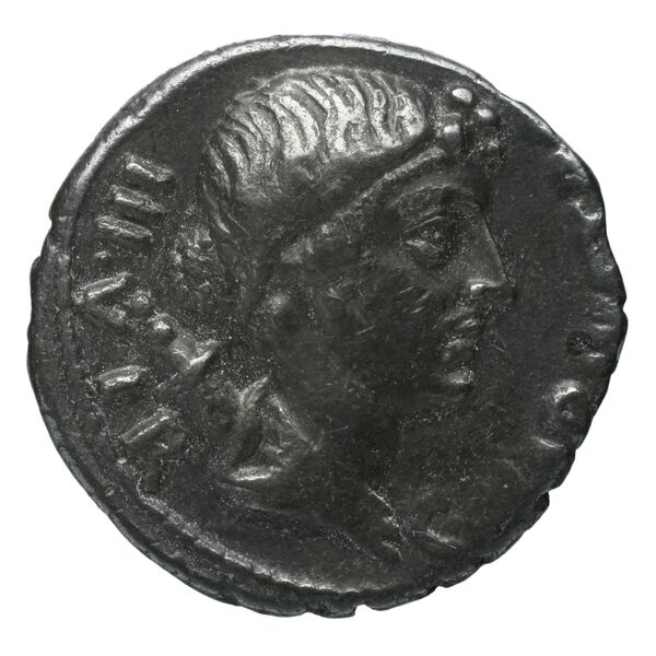RIC I (second edition) Augustus 403, реверс, BnF (Bibliothèque nationale de France)