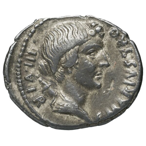 RIC I (second edition) Augustus 403, реверс, BnF (Bibliothèque nationale de France)