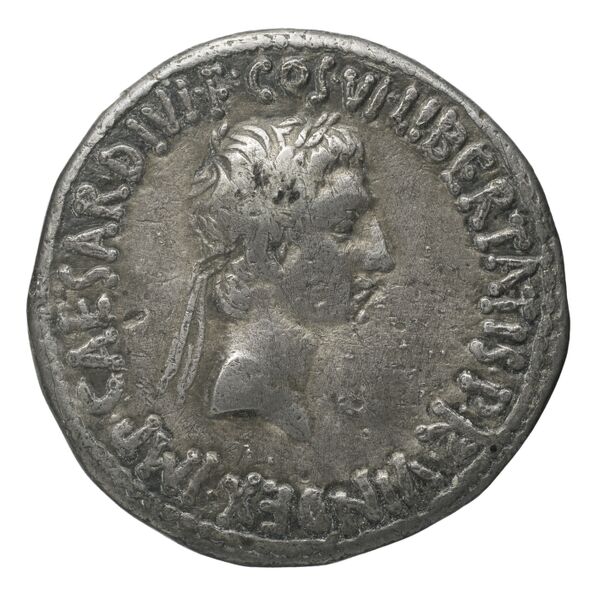 obverse RIC I (second edition) Augustus 476