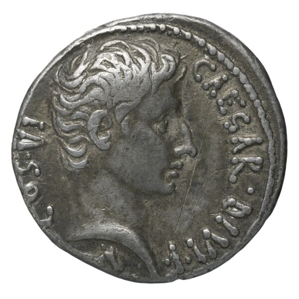 RIC I (second edition) Augustus 545, аверс, bnf_ocre