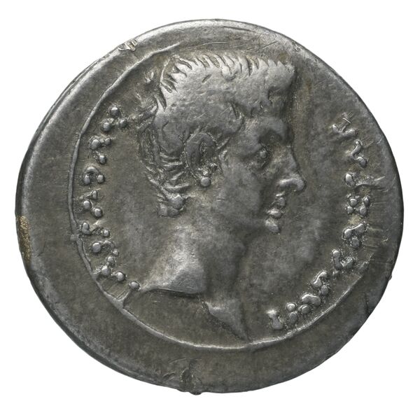 RIC I (second edition) Augustus 8, аверс, bnf_ocre