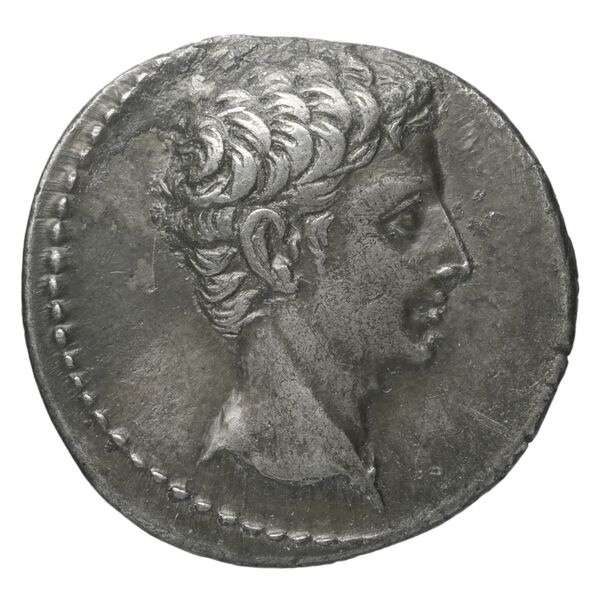 RIC I (second edition) Augustus 57, аверс, bnf_ocre