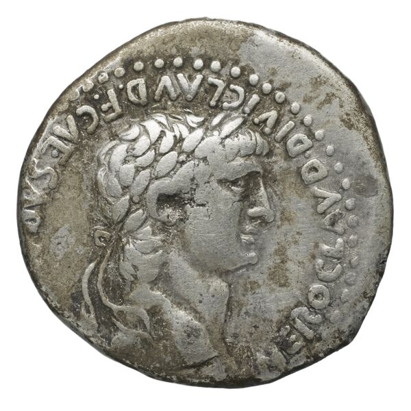 аверс RIC I (second edition) Nero 615