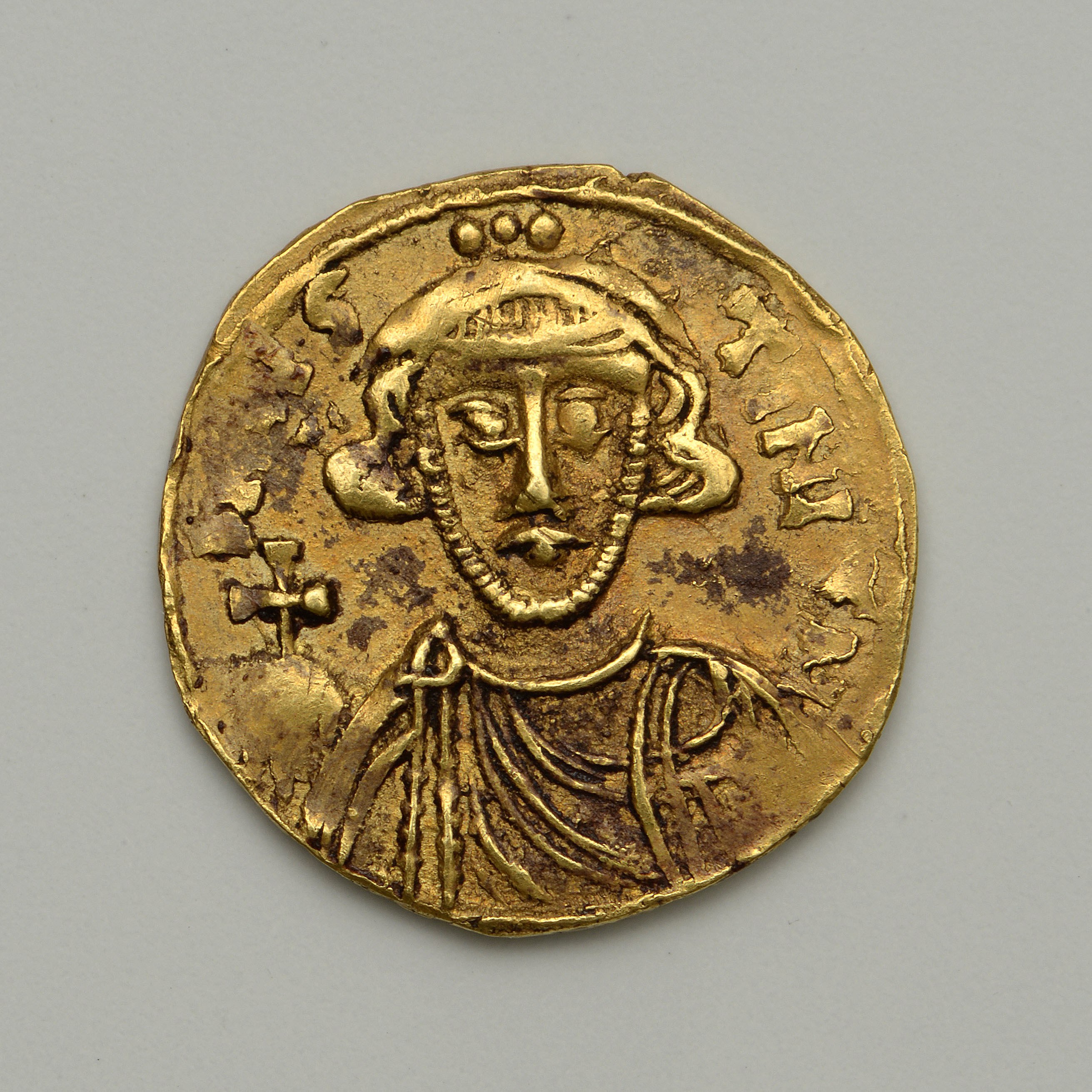 аверс Romuald II — Tremissis (Benevento, 706)