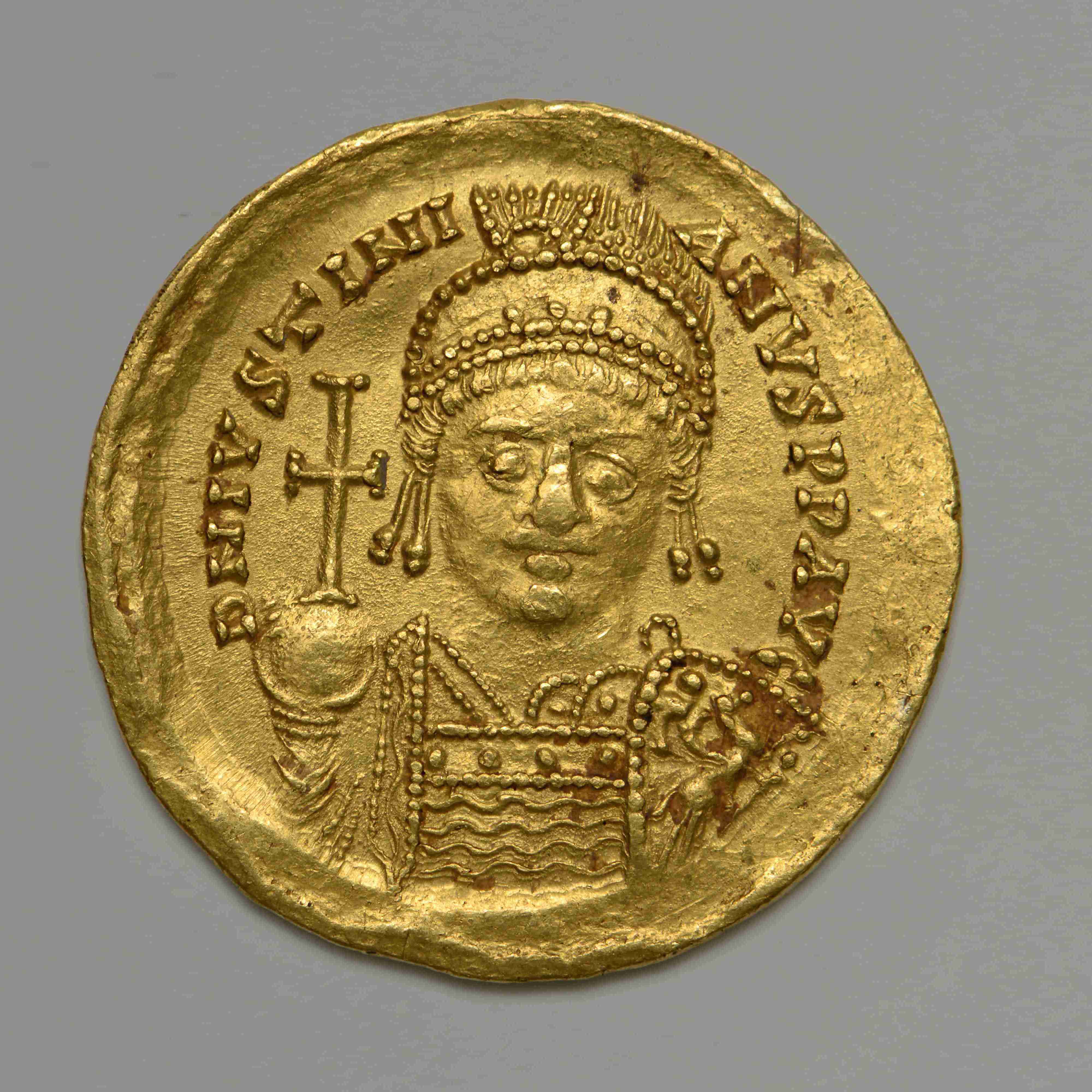 аверс Justinian I — Solidus (Rome, 537)