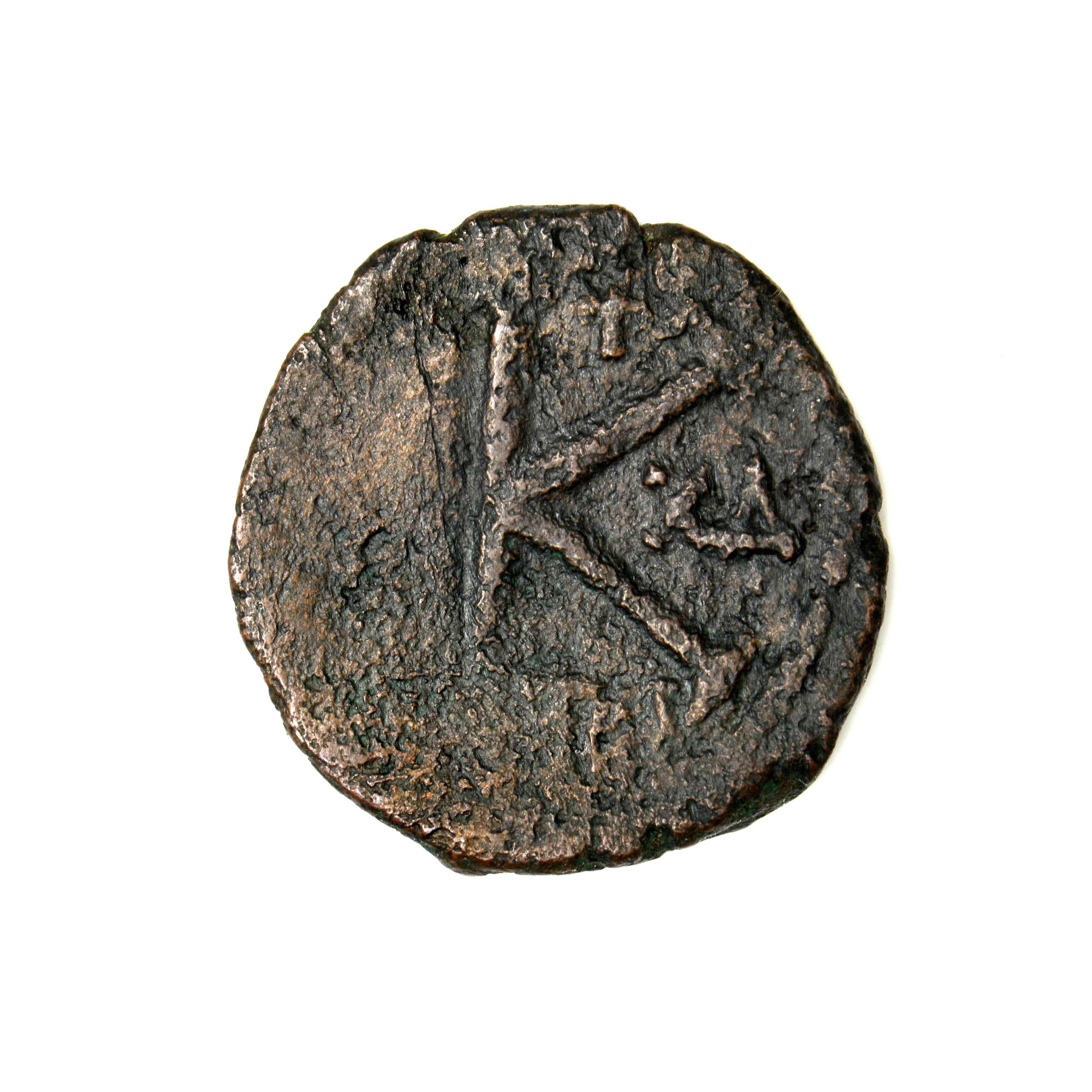 реверс Maurice Tiberius — Half Follis (Thessalonike, 595–596)
