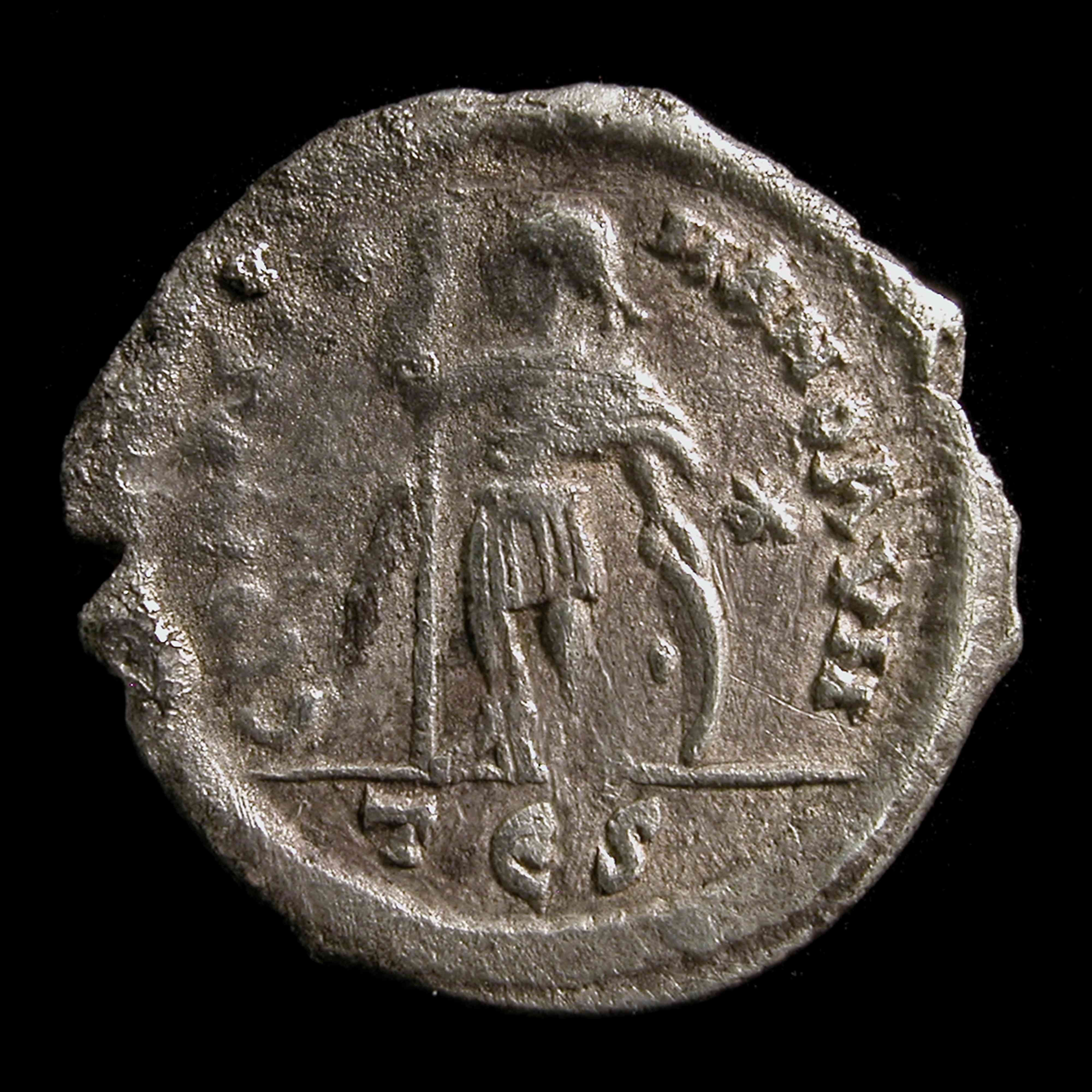 реверс Justinian I — Light Miliarense (Thessalonike, 527)
